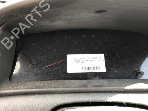 Kombiinstrument TOYOTA COROLLA (_E12_) 2.0 D-4D (CDE120R, CDE120L_) (116 hp) 22110981