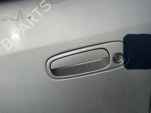 Used Front left exterior door handle TOYOTA PICNIC (_XM1_) 2.2 D (CMX10_, CXM10G) (90 hp) 31643026