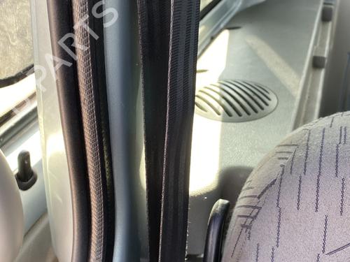 Used Rear right seatbelt Rear right seatbelt RENAULT KANGOO (KC0/1_) 1.5 dCi (68 hp) 33554880 33554880