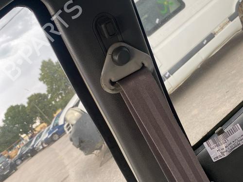 Used Front right seatbelt Front right seatbelt 37527022 37527022
