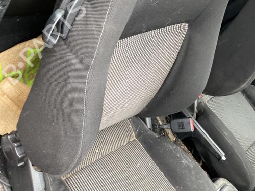 Sæde højre fortil VW GOLF IV (1J1) 1.9 TDI (90 hp) 25339304