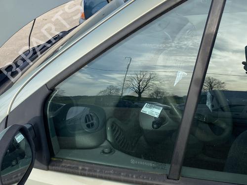 Front left quarter glass RENAULT SCÉNIC I MPV (JA0/1_, FA0_) 1.6 (JA00, JA16, JA15, JA19, JA1V, JA2B, JA2C, JA0B,... | BP30133103C111