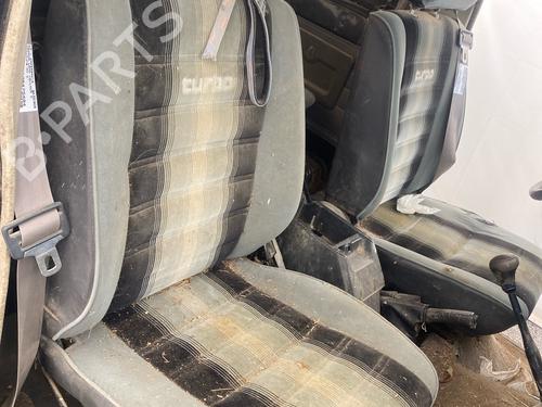 right-front-seat-toyota-land-cruiser-_j7_-_jl7_-1984-36048115 main image