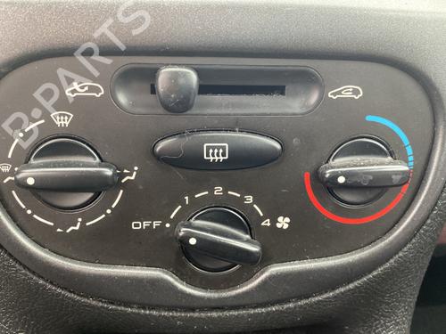 Climate control PEUGEOT 206 Hatchback (2A/C) 1.4 HDi eco 70 | BP27818783I5 