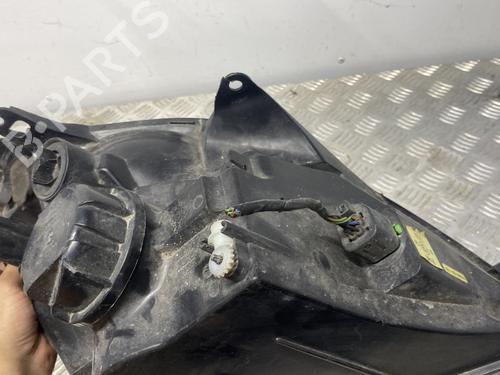 Left headlight FORD FIESTA V (JH_, JD_) 1.4 TDCi | BP22119635C28 