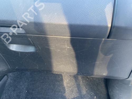 Used Glove box Glove box TOYOTA YARIS (_P9_) 1.4 D-4D (NLP90_, NLP90R) (90 hp) 33553819 33553819