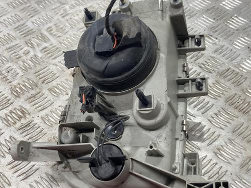Venstre forlygte NISSAN MICRA II (K11) 1.0 i 16V (K11) (54 hp) 19908463