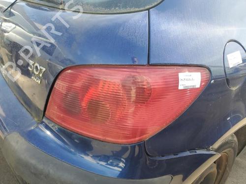 Højre baglygte PEUGEOT 307 (3A/C) 2.0 HDi 90 (90 hp) 22120383