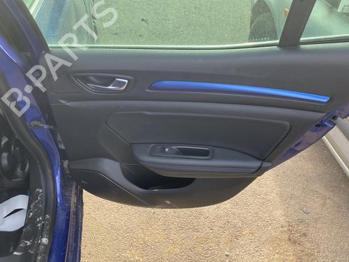 Høyre bakpanel RENAULT MEGANE IV Hatchback (B9A/M/N_) 1.6 dCi 130 (B9A4) (130 hp) 32753024