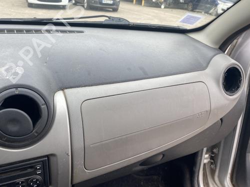Used Dashboard DACIA SANDERO 1.5 dCi (68 hp) 29481520
