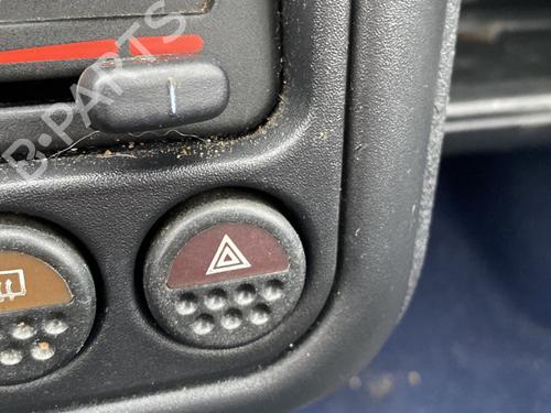 warning-switch-peugeot-106-ii-1a_-1c_-1996-1997-1998-1999-2000-2001-2002-2003-2004-2005-32265577 main image