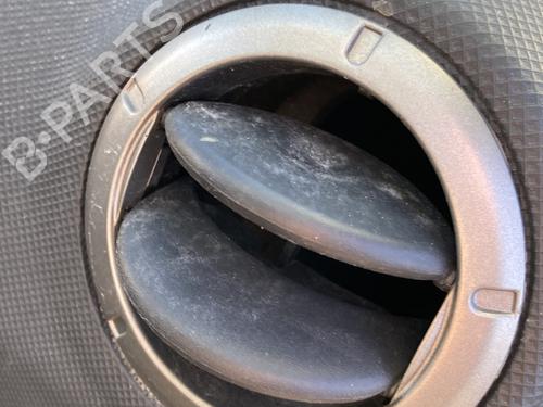 Used Air vent Air vent DACIA DUSTER (HS_) 1.5 dCi 4x4 (HSMC, HSMD) (110 hp) 21635856 21635856