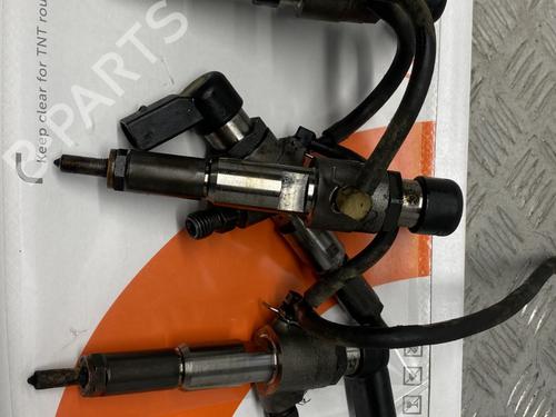Used Injector FORD FUSION (JU_) 1.4 TDCi (68 hp) 30965221