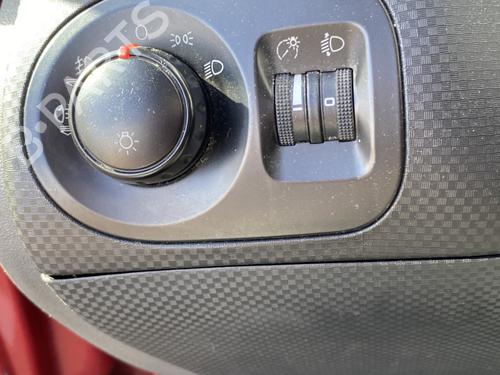 Used Headlight switch Headlight switch SEAT ALTEA (5P1) 2.0 TDI 16V (140 hp) 25124667 25124667