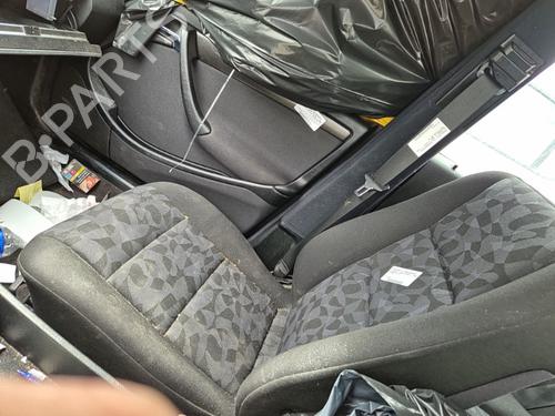 Used Right front seat Right front seat MERCEDES-BENZ C-CLASS (W202) C 200 (202.020) (136 hp) 22124021 22124021
