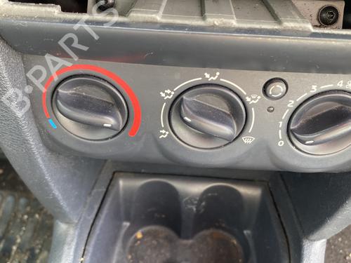 Used Climate control Climate control 27704782 27704782