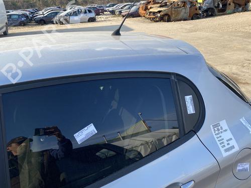 Bagskærm venstre Bagskærm venstre PEUGEOT 208 I (CA_, CC_) 1.2 VTI 82 (82 hp) 33553879 33553879