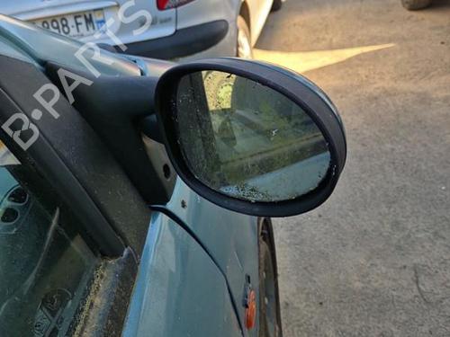 Retrovisor derecho RENAULT TWINGO I (C06_) 1.2 16V (C06C, C06D, C06K) (75 hp) 21663191