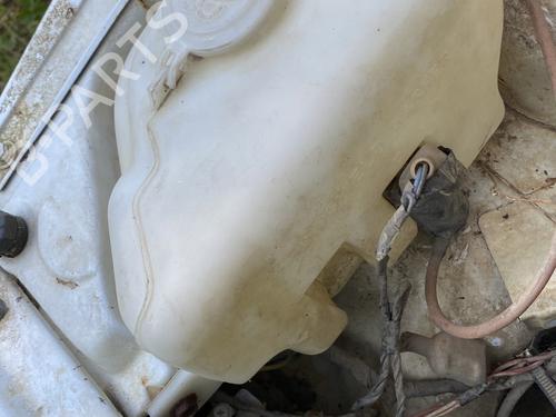 Windscreen washer tank SUZUKI VITARA (ET, TA, TD) 1.6 All-wheel Drive (TA, TA01, SE416) | BP26962333C113 