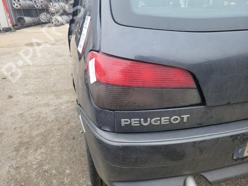 Venstre Baklys PEUGEOT 306 Hatchback (7A, 7C, N3, N5) 1.8 16V (110 hp) 22806400