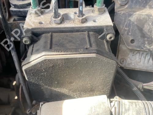 Used ABS pump ABS pump 39215415 39215415