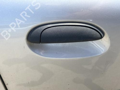 front-right-exterior-door-handle-renault-clio-ii-bb_-cb_-1998-1999-2000-2001-2002-2003-2004-2005-2006-2007-2008-2009-2010-2011-2012-2013-2014-2015-2016-26653918 main image