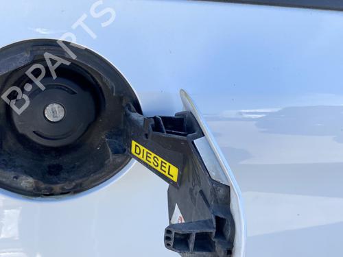 Fuel flap PEUGEOT 308 SW II (LC_, LJ_, LR_, LX_, L4_) 1.6 BlueHDi 100 | BP24822885C131 