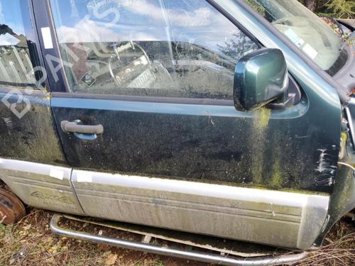 Used Right front door NISSAN TERRANO II (R20) 2.7 TDi 4WD (125 hp) 22118146