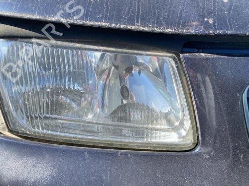 Używane Lampa przednia prawa Lampa przednia prawa 39389202 39389202