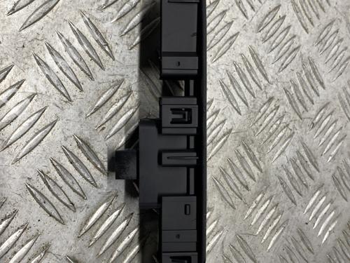 Højre fortil elrude kontakt RENAULT SCÉNIC IV (J9_) 1.7 Blue dCi 120 (J9A7, J9A8) | BP30517861I26 