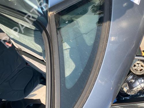 rear-right-quarter-glass-citroen-c5-ii-rc_-2004-2005-2006-2007-2008-37868964 main image
