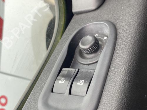 Left front window switch RENAULT MASTER III Van (FV) 2.3 dCi 145 FWD (FV0E, FV0F, FV0H, FV02, FV0M, FV0S,... | BP29464941I27 