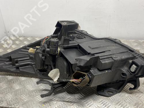 Right headlight PEUGEOT 5008 (0U_, 0E_) 2.0 HDi 150 / BlueHDi 150 | BP25894924C29 