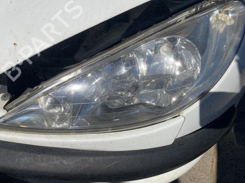 Venstre forlygte PEUGEOT 206 Hatchback (2A/C) 1.4 HDi eco 70 (68 hp) 25475243