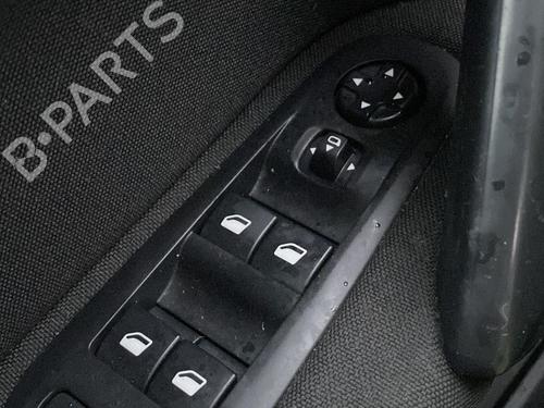 Left front window switch PEUGEOT 308 II (LB_, LP_, LW_, LH_, L3_) 1.6 BlueHDi 120 | BP32347644I27