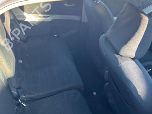 Right front seat TOYOTA YARIS (_P9_) 1.4 D-4D (NLP90_, NLP90R) | BP22116158C16 
