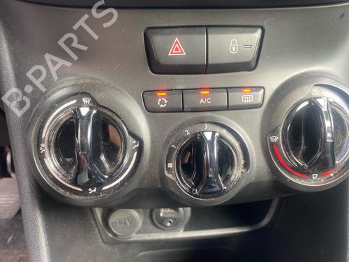 Used Climate control Climate control PEUGEOT 208 I (CA_, CC_) 1.6 BlueHDi 100 (100 hp) 40027657 40027657