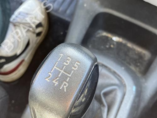 shift-knob-citroen-c4-cactus-2014-24450915 main image