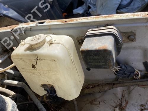 Used Windscreen washer tank Windscreen washer tank DAIHATSU ROCKY Hard Top (F7, F8) [1984-1998] 33554119 33554119
