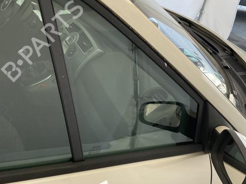 Højre foran trekantet rude RENAULT SCÉNIC II (JM0/1_) 1.5 dCi (JM1E, JM16) (106 hp) 26658564
