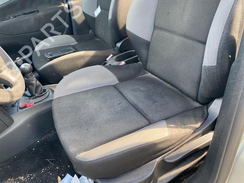 Used Left front seat Left front seat PEUGEOT 207 (WA_, WC_) 1.4 16V (95 hp) 40064208 40064208