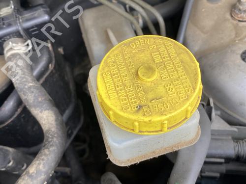 Used Brake master cylinder NISSAN X-TRAIL I (T30) 2.2 Di 4x4 (114 hp) 31994793