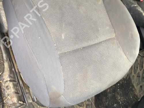 Used Right front seat Right front seat PEUGEOT PARTNER Box Body/MPV 1.6 HDi (75 hp) 30885704 30885704