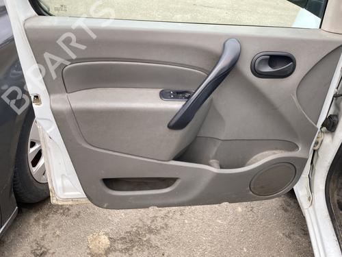 Forreste venstre beklædning RENAULT KANGOO / GRAND KANGOO II (KW0/1_) 1.5 dCi 90 (KW05, KW08, KW0G, KW11) (90 hp) 30061822