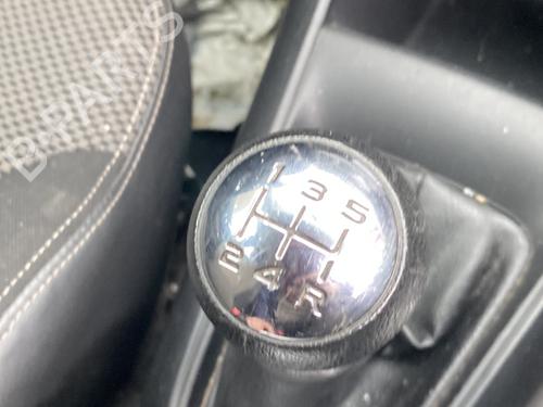 Used Gear lever CITROËN C3 II (SC_) 1.4 HDi 70 (SC8HZC, SC8HR0, SC8HP4) (68 hp) 25270852
