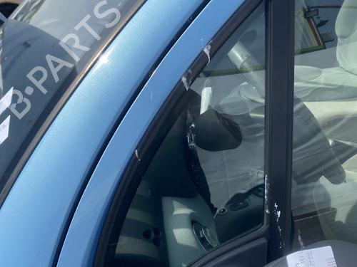 Front left quarter glass CITROËN C3 I (FC_, FN_) 1.6 16V | BP26577310C111 
