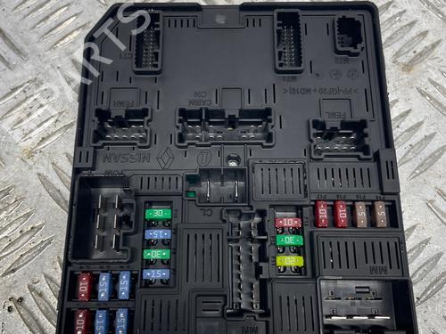 Used Fuse box Fuse box 37458162 37458162