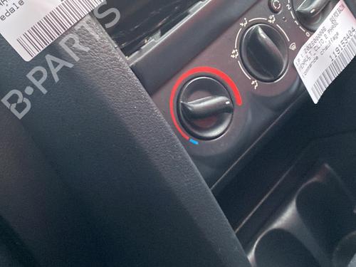 Used Dashboard Dashboard RENAULT CLIO II (BB_, CB_) 1.5 dCi (B/CB07) (65 hp) 31655060 31655060