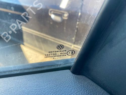 Used Front right door window Front right door window 39426474 39426474