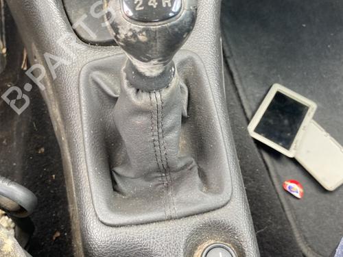 Used Middle console Middle console PEUGEOT 206 Hatchback (2A/C) 2.0 HDI 90 (90 hp) 26006483 26006483